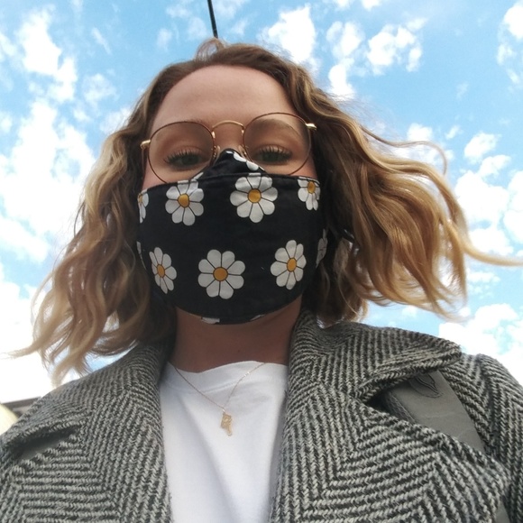 Meet your Posher, Taylor - Picture 1 of 1